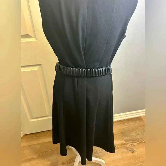 🖤”BEBE” NWT Black Scrunch with Silver Metallic Chain & Emblem Belt Size S/M 🩶 - Picture 7 of 11